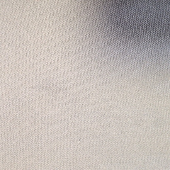 Lululemon Athletica Gray Capris - Picture 2 of 2